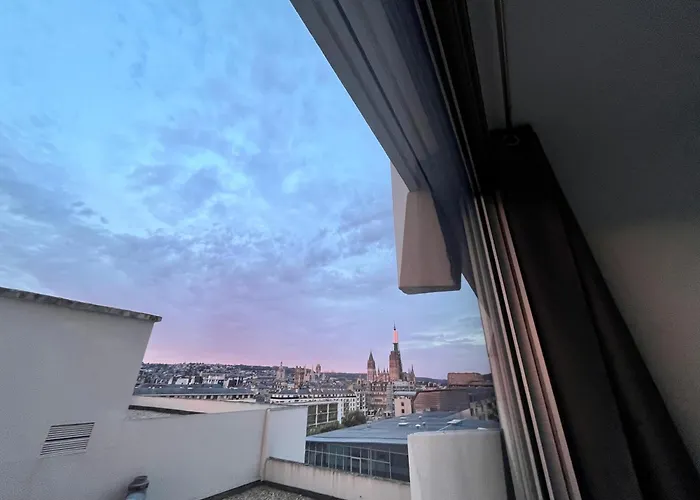 Cathedrale De A Vos Pieds - 348 * روان